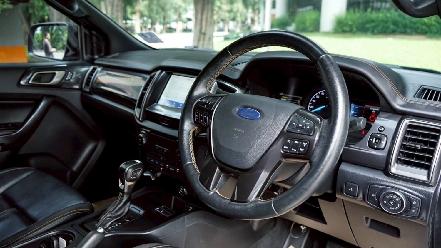 LINE_ALBUM_Ranger 2.0 WILDTRAK ปี21 สีเทา 4dr at (เปลี่ยนล้อ)_250929_13