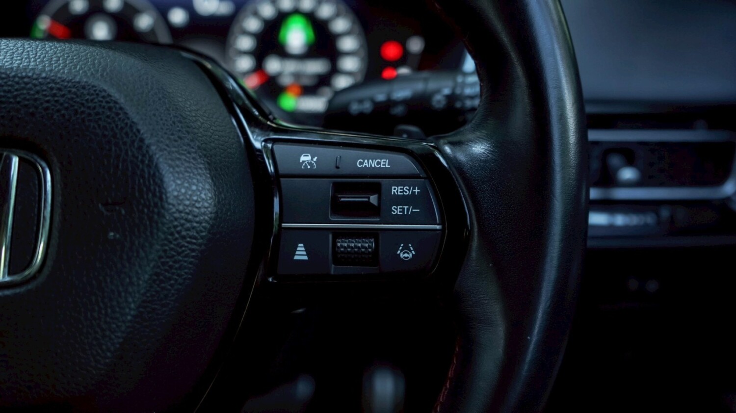 LINE_ALBUM_Civic fe 2.0 RS hybrid ปี2023 สีเทา_251021_8