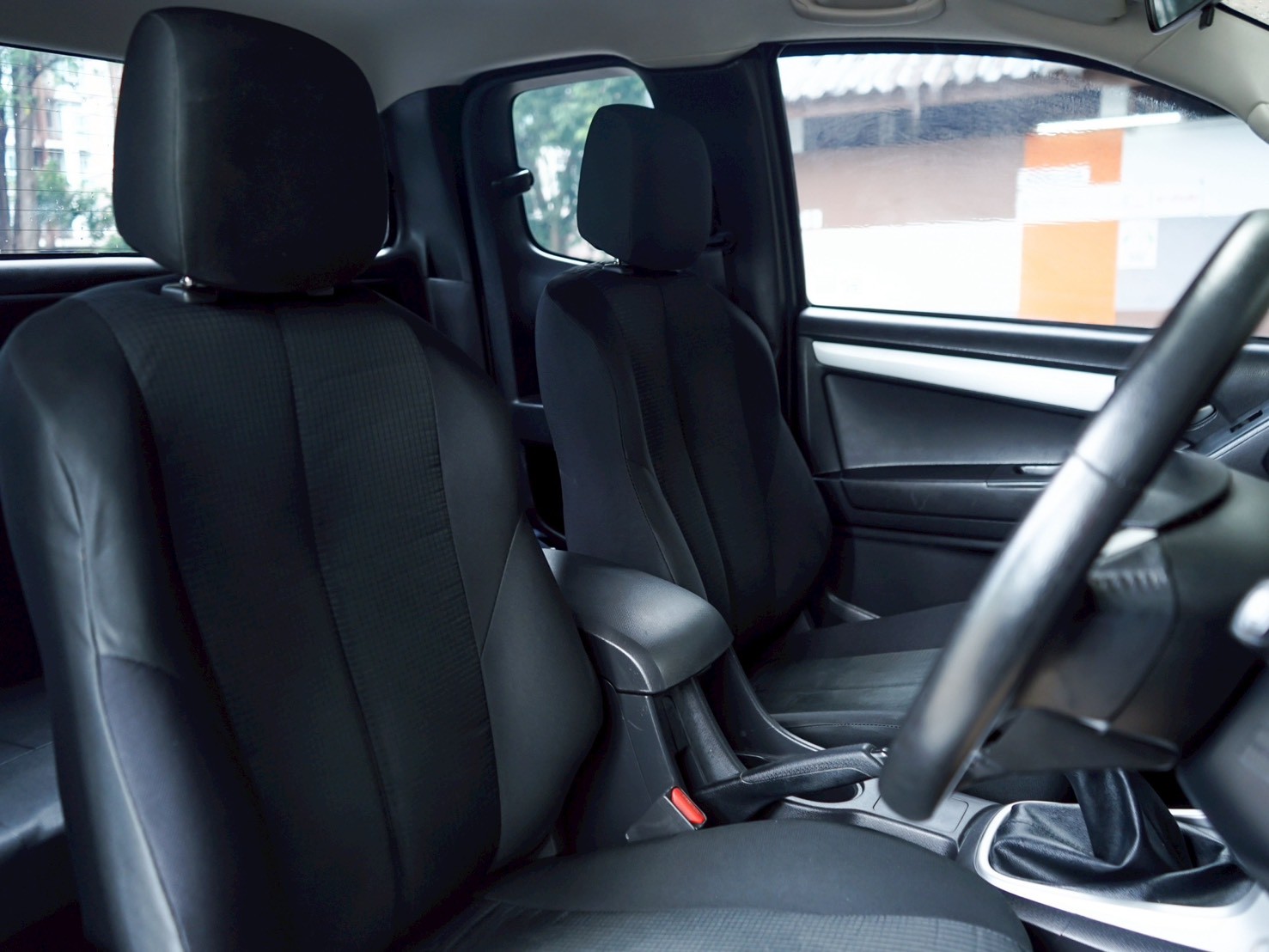 LINE_ALBUM_Dmax 1.9 HI-LANDER CAB ปี18 สีขาว ตัวZ เกียร์ mt_251022_9