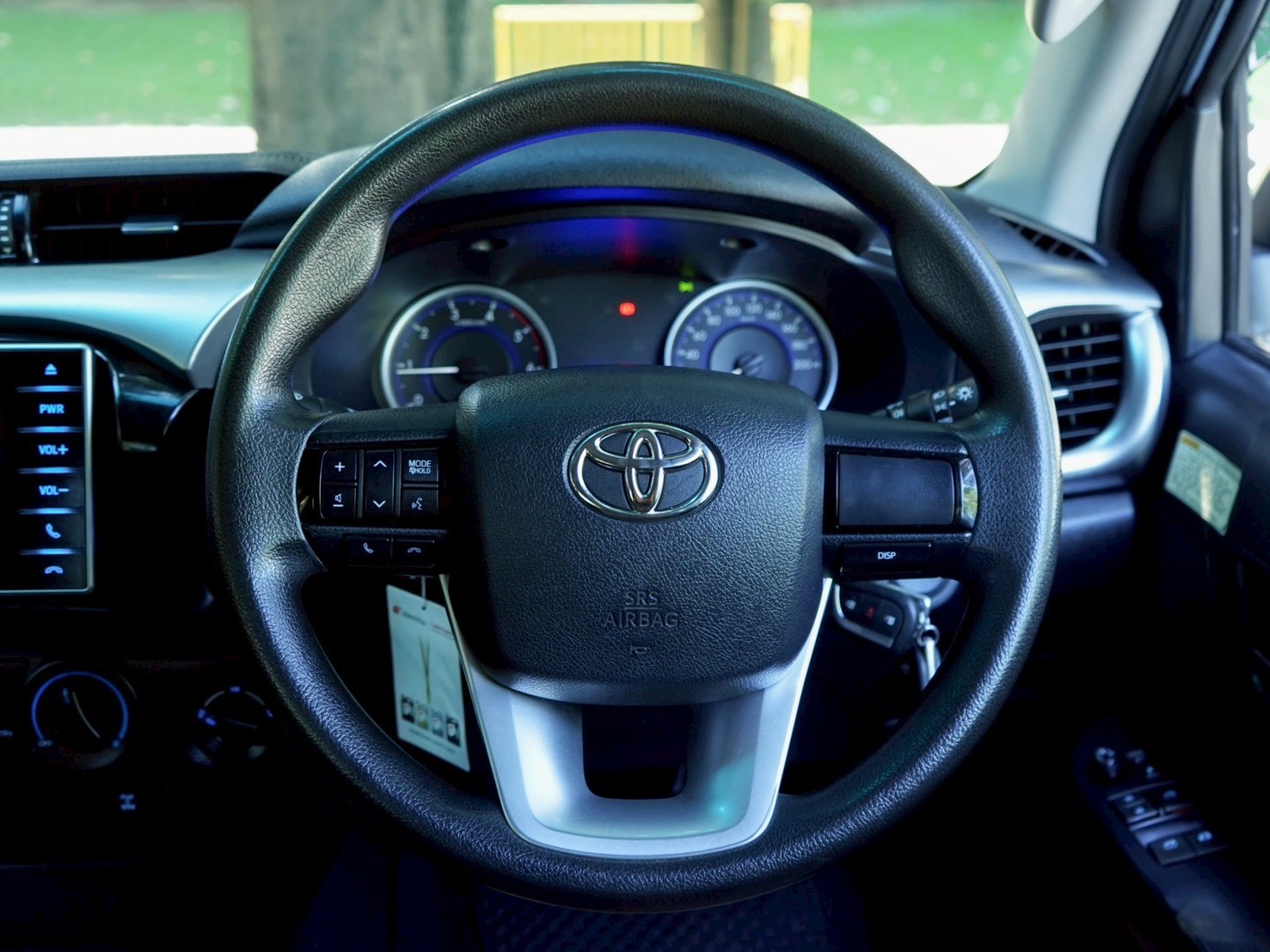 LINE_ALBUM_REVO 2.4 E 4WD CAB ปี15 สีบรอนซ์ เกียร์ MT 4x4_251023_8