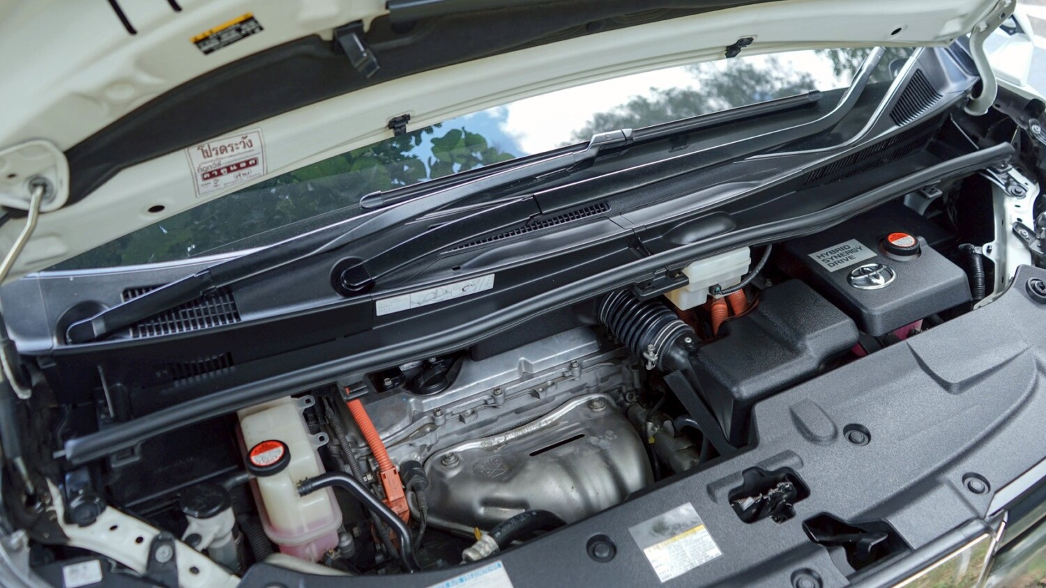 LINE_ALBUM_VELLFIRE 2.5 HYBRID E-FOUR ปี2017 สีขาว_251022_1