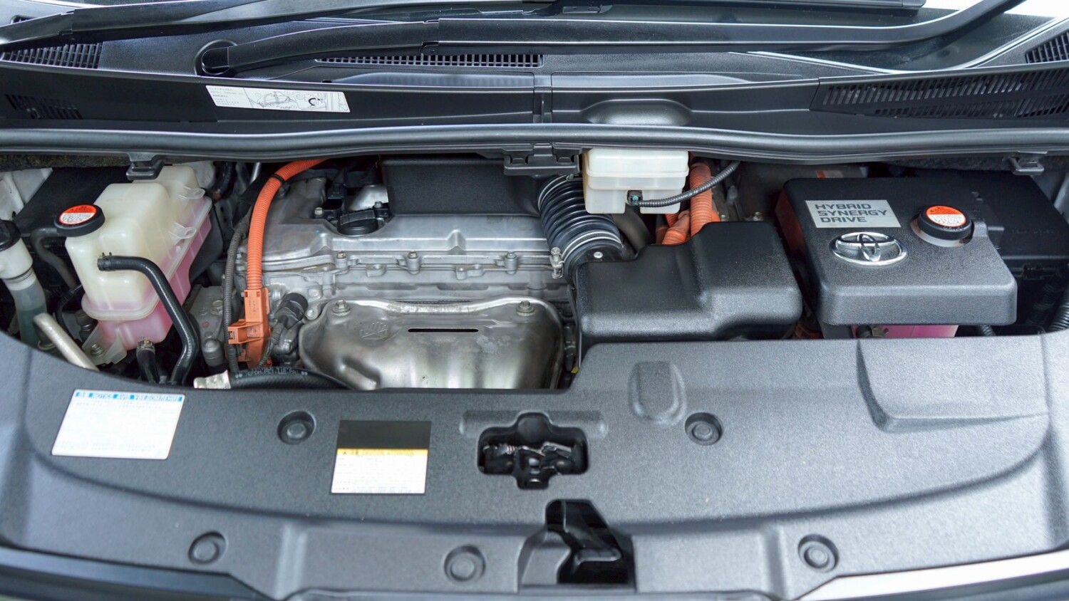 LINE_ALBUM_VELLFIRE 2.5 HYBRID E-FOUR ปี2017 สีขาว_251022_2