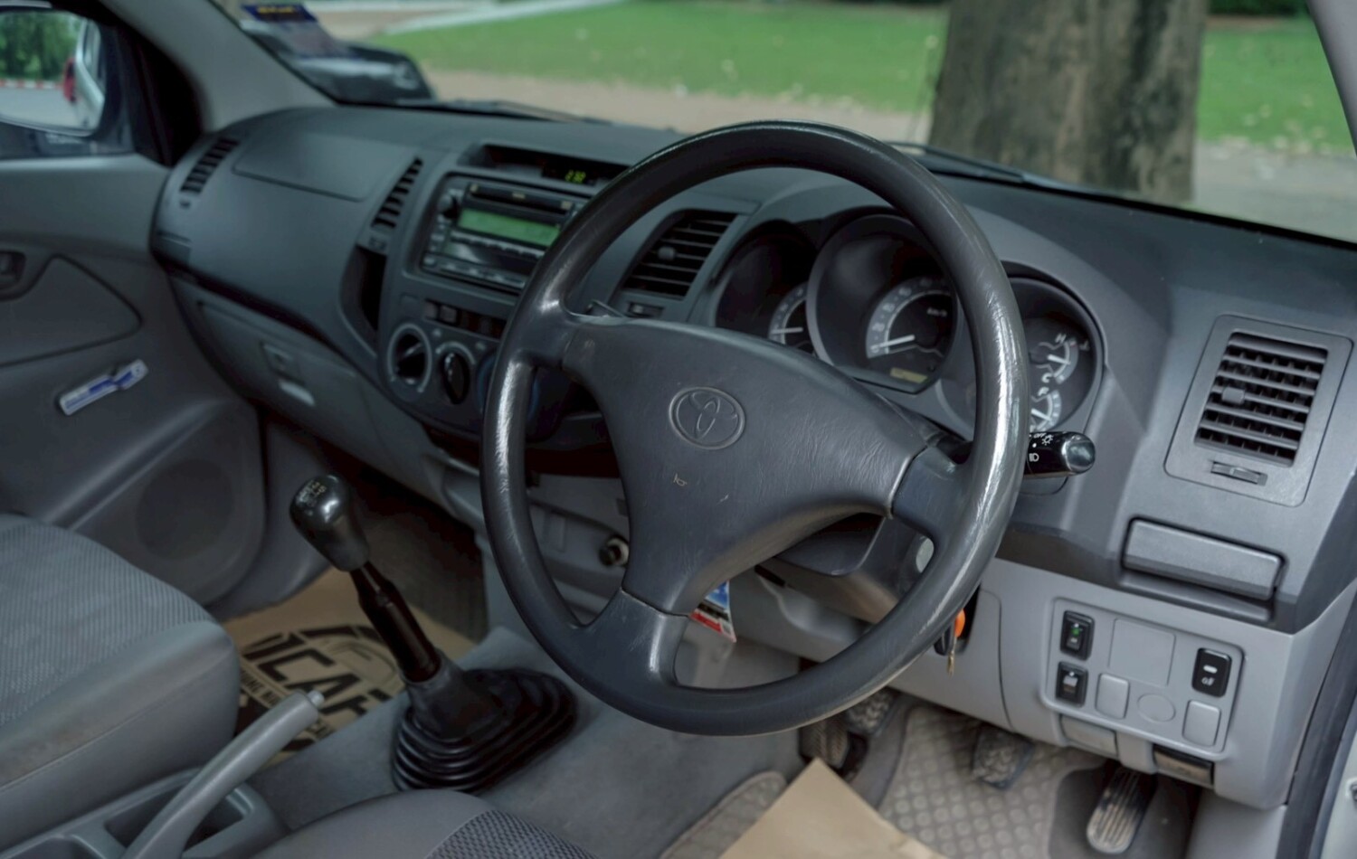 LINE_ALBUM_VIGO ปี2009 4dr สีบรอนซ์ เกียร์ MT ตัวJ_251025_11