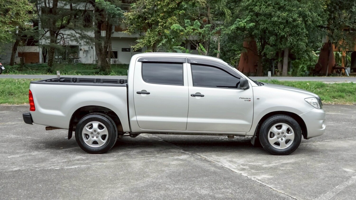 LINE_ALBUM_VIGO ปี2009 4dr สีบรอนซ์ เกียร์ MT ตัวJ_251025_16