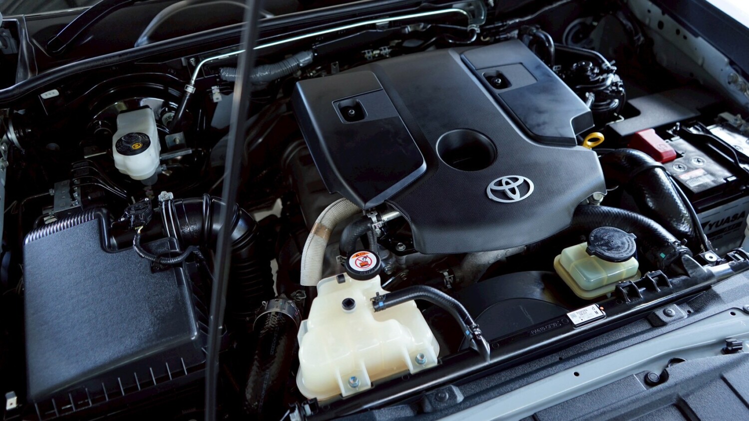 LINE_ALBUM_REVO 2.4 MID เกียร์ AUTO PRERUNNER ปี2023 สีบรอนซ์_251216_1