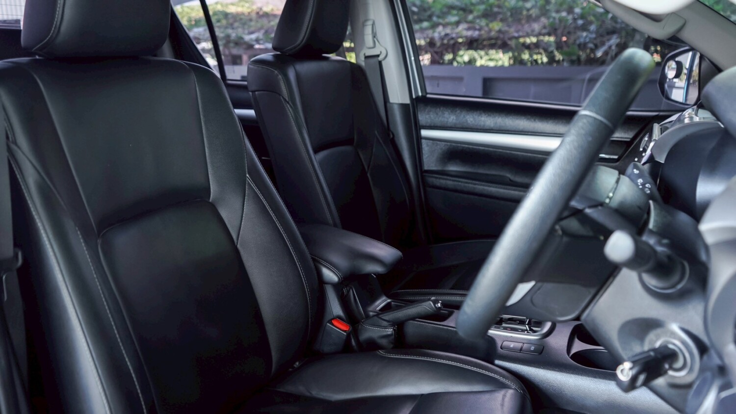 LINE_ALBUM_REVO 2.4 MID เกียร์ AUTO PRERUNNER ปี2023 สีบรอนซ์_251216_11