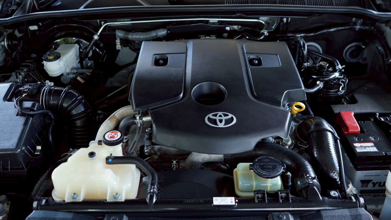 LINE_ALBUM_REVO 2.4 MID เกียร์ AUTO PRERUNNER ปี2023 สีบรอนซ์_251216_2