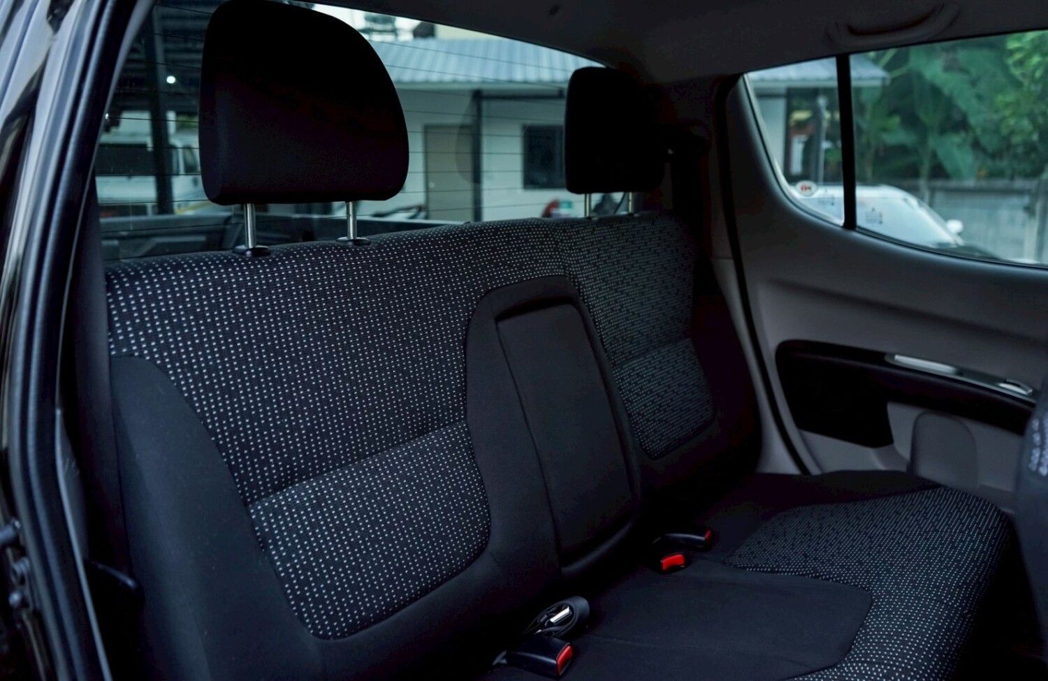 LINE_ALBUM_triton 2.5 DID ปี12 สีดำ 4DR เกียร์ AUTO_251208_8