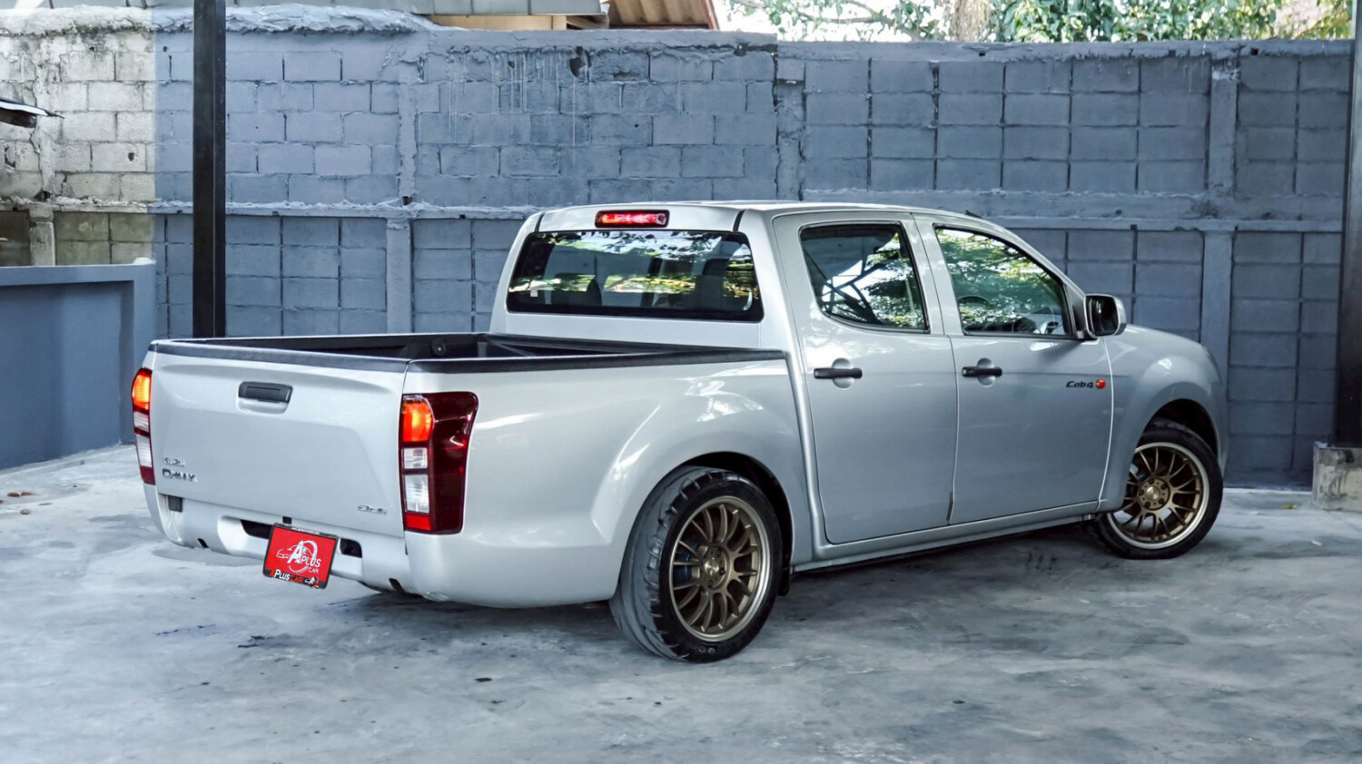 LINE_ALBUM_DMAX 4DR 1.9 ปี18 จด 19 สีบรอนซ์ S เกียร์ MT_260120_12