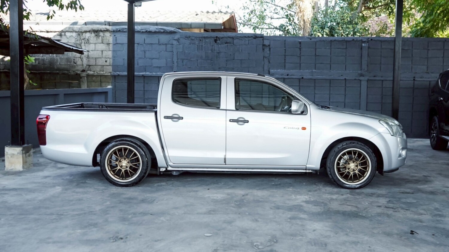 LINE_ALBUM_DMAX 4DR 1.9 ปี18 จด 19 สีบรอนซ์ S เกียร์ MT_260120_16