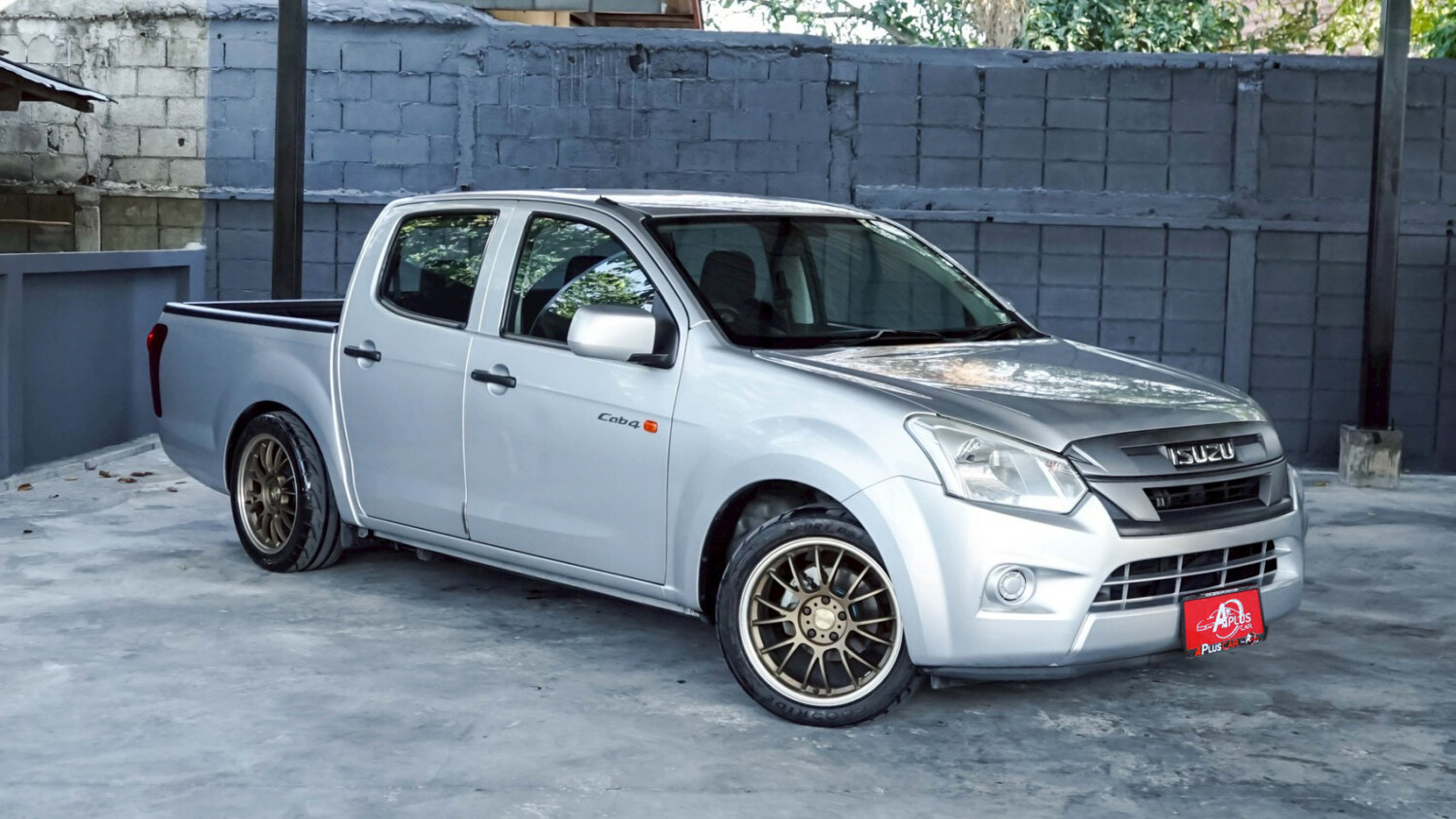 LINE_ALBUM_DMAX 4DR 1.9 ปี18 จด 19 สีบรอนซ์ S เกียร์ MT_260120_17