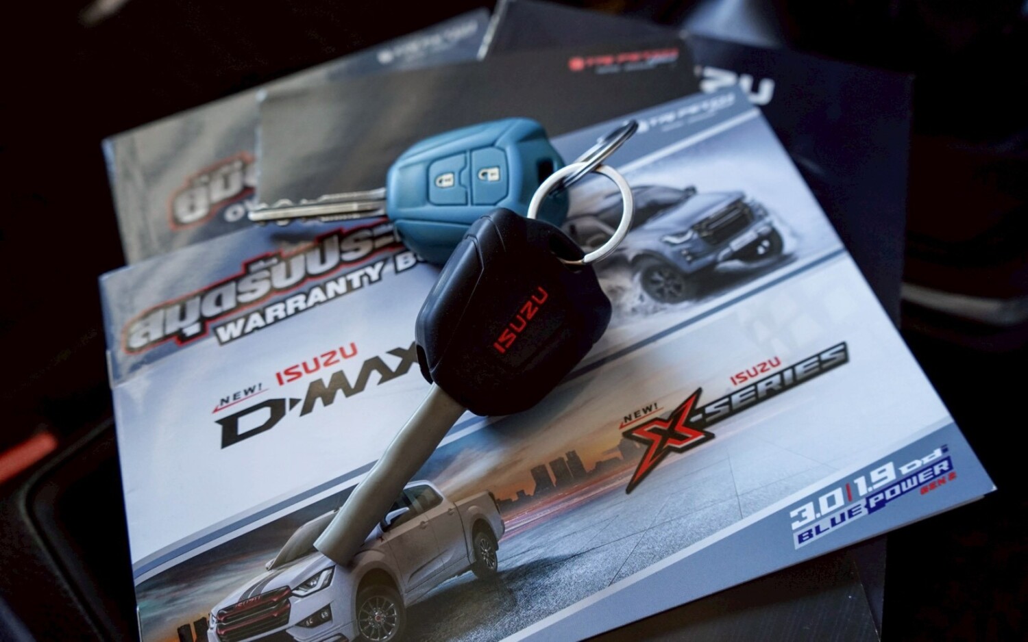 LINE_ALBUM_DMAX CAB 1.9 HI-LANDER CAB ปี22 สีเทา ไมล์ 18000km_260127_3