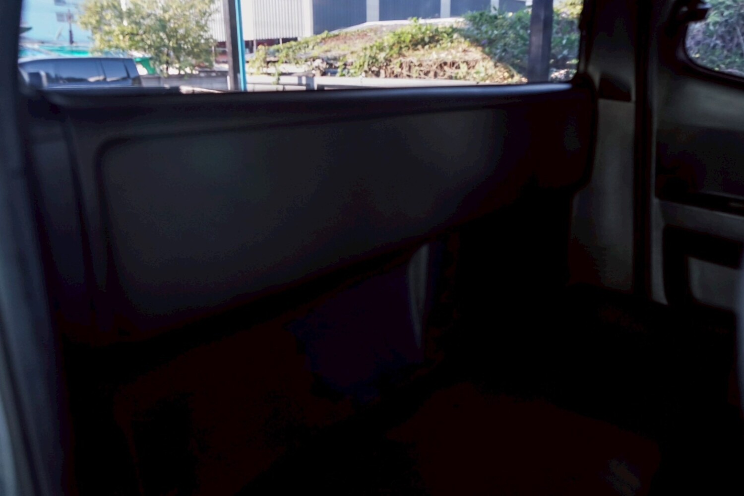 LINE_ALBUM_DMAX CAB 1.9 HI-LANDER CAB ปี22 สีเทา ไมล์ 18000km_260127_9