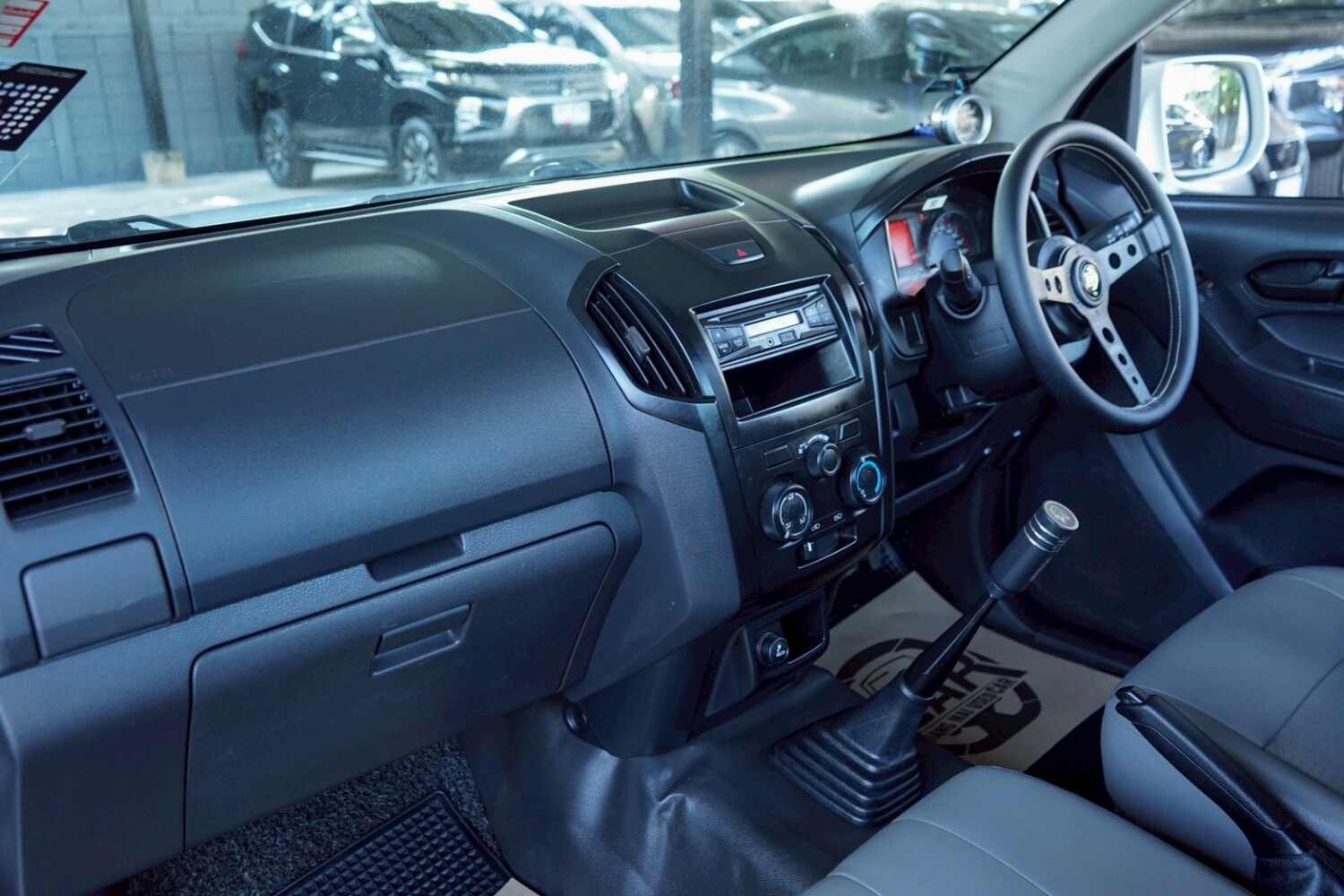 LINE_ALBUM_Dmax 3.0 ปี18 จด ปี19 ตอนเดียว สีขาว_260114_10