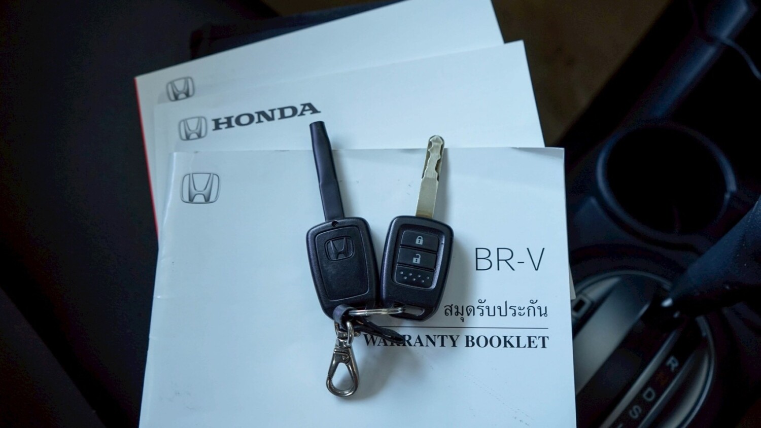 LINE_ALBUM_Honda brv 1.5 v 5ที่นั่ง ปี2019 ไมล์ 39000km สีขาว_260117_3