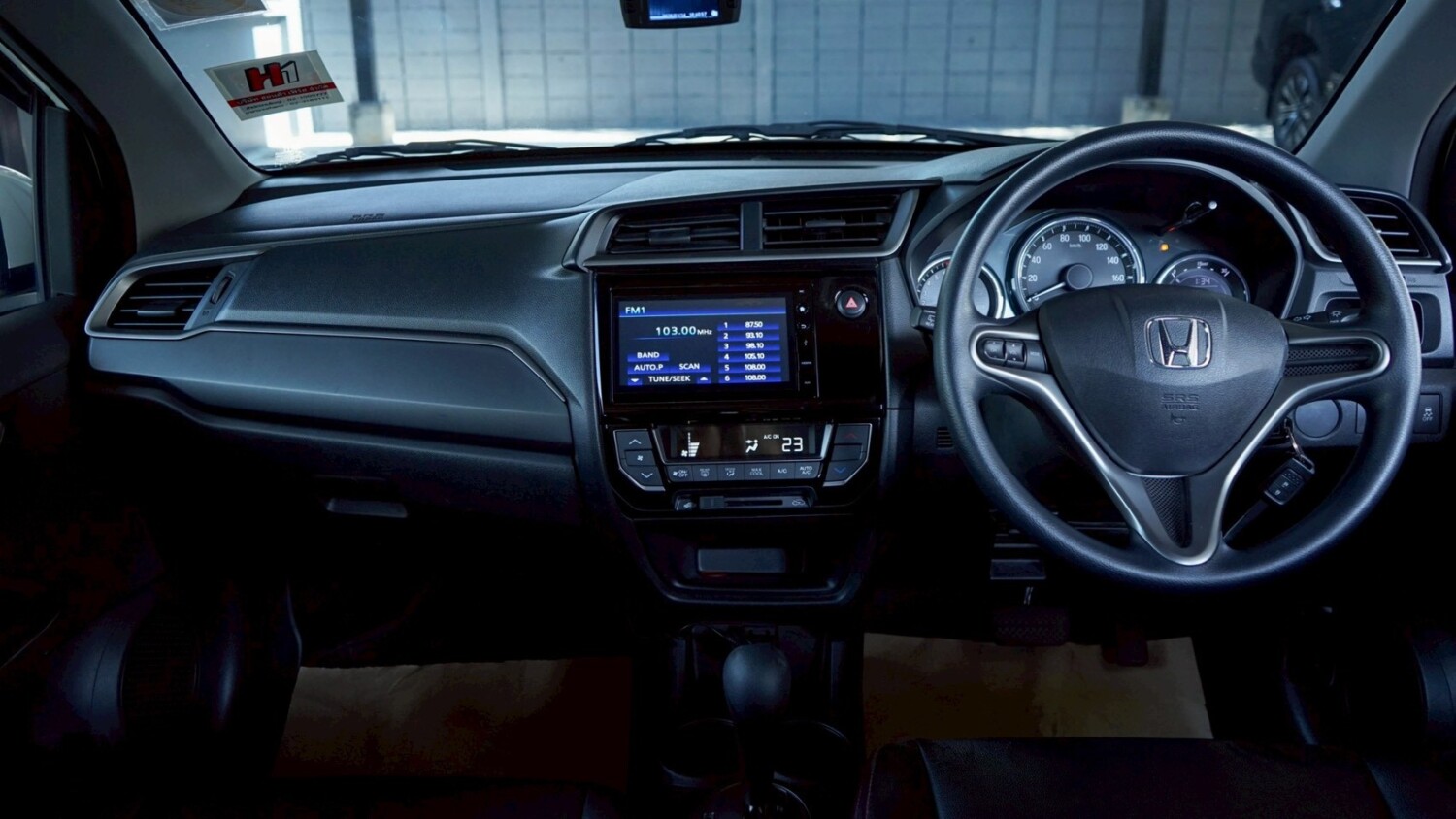 LINE_ALBUM_Honda brv 1.5 v 5ที่นั่ง ปี2019 ไมล์ 39000km สีขาว_260117_8