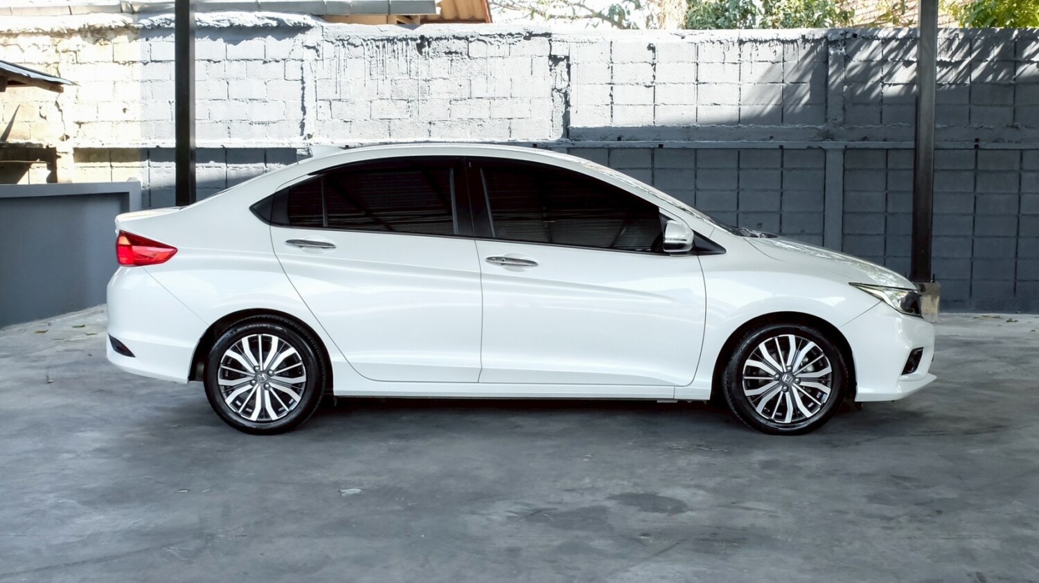 LINE_ALBUM_City 1.5 sv ปี17 สีขาว ไมล์ 58,000km_260213_4