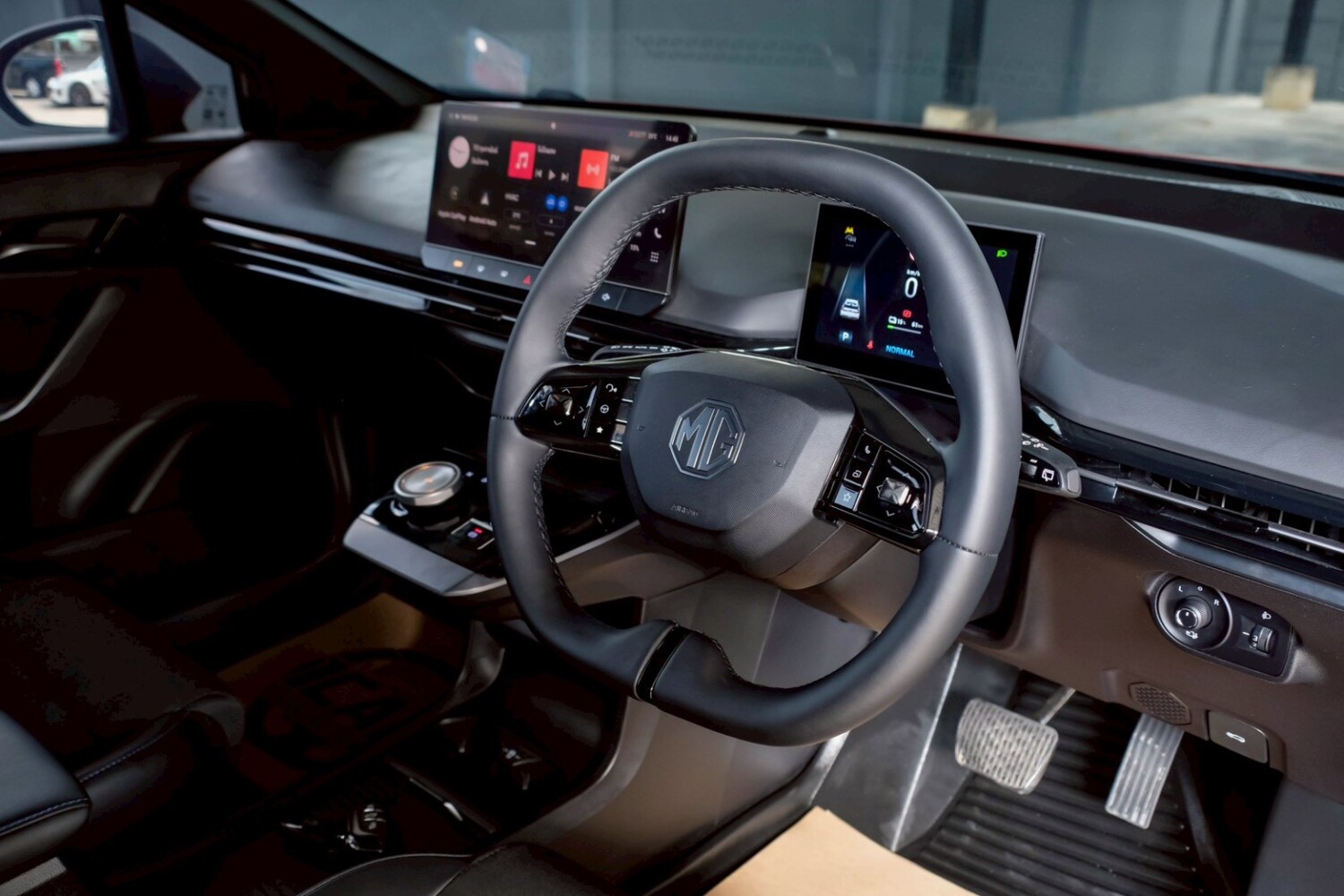 LINE_ALBUM_MG4 V วิ่งได้ 540km ปี2025 แรปสติกเกอร์ สีส้ม_260211_12