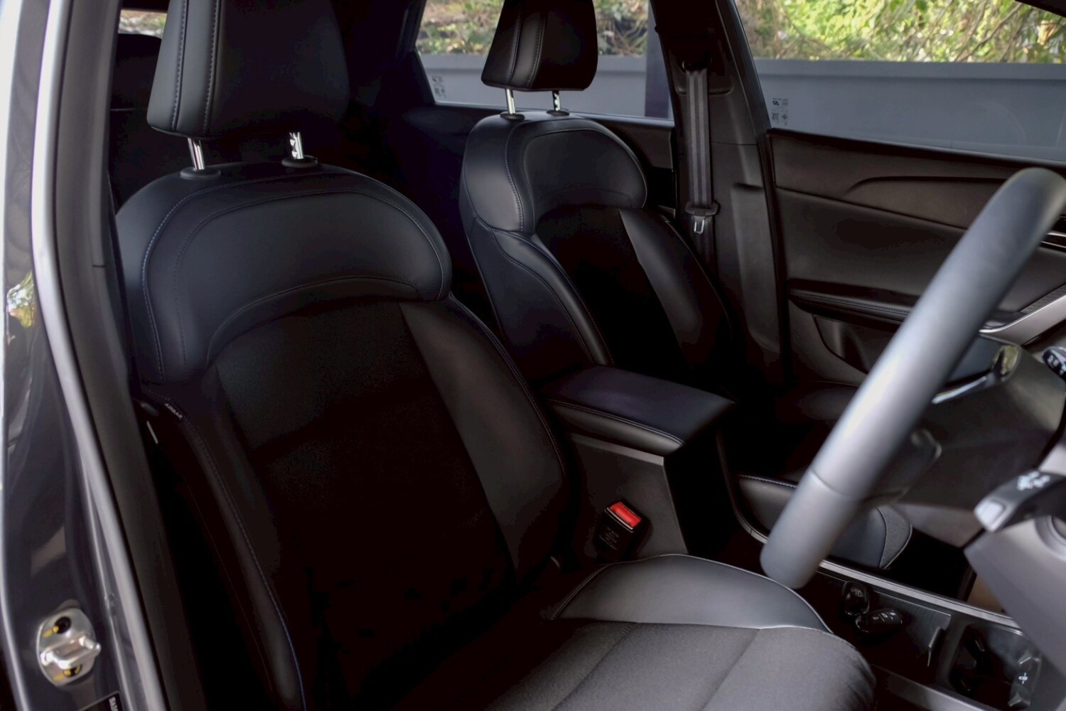 LINE_ALBUM_MG4 V วิ่งได้ 540km ปี2025 แรปสติกเกอร์ สีส้ม_260211_13