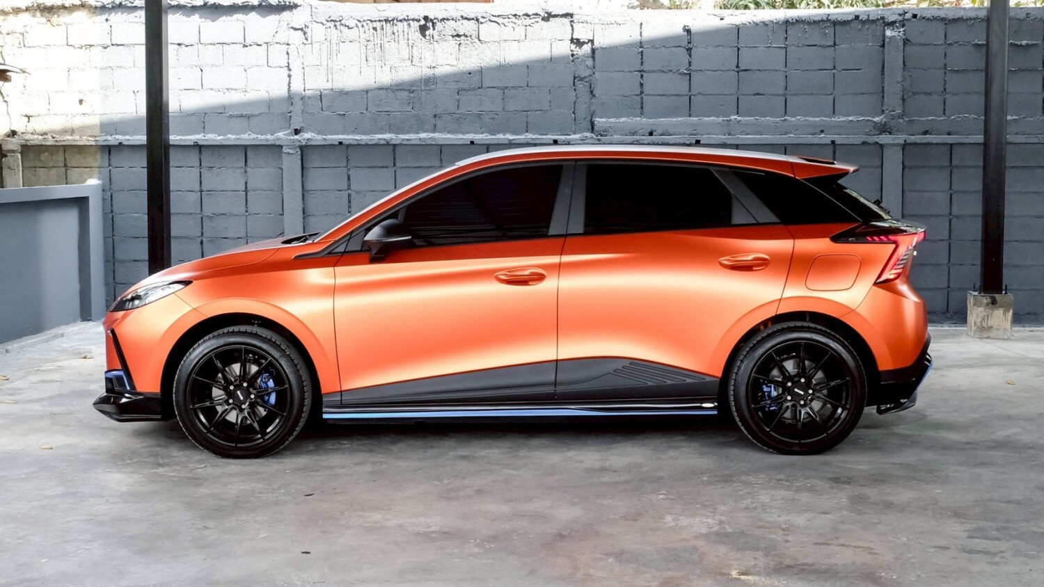 LINE_ALBUM_MG4 V วิ่งได้ 540km ปี2025 แรปสติกเกอร์ สีส้ม_260211_5