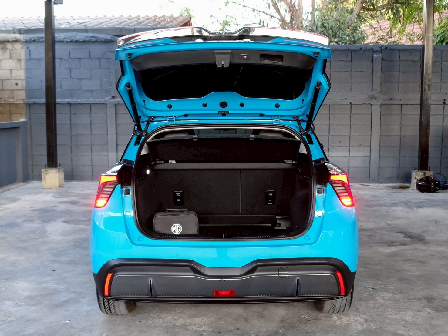 LINE_ALBUM_MG4 X ปี2023(แท้) สีฟ้า ไมล์ 50000km_260214_9