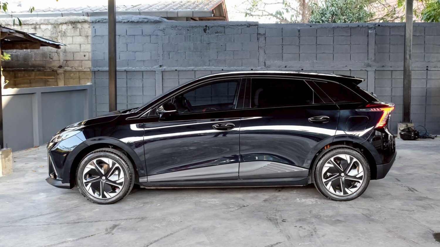 LINE_ALBUM_MG4 X สีดำ ปี2024 จด ปี2025 ไมล์ 15,200km_260213_5