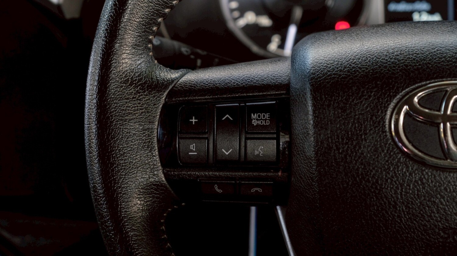 LINE_ALBUM_REVO 4DR 2.4 MID สีเทา ปี2020 จด 2021 เกียร์ mt_260214_14