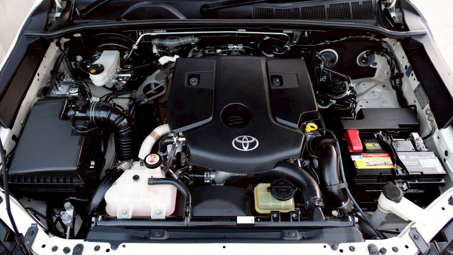 LINE_ALBUM_Revo 2.8 ตอนเดียว ปี20 จด 21 สีขาว ไมล์ 130,000 km_260212_17