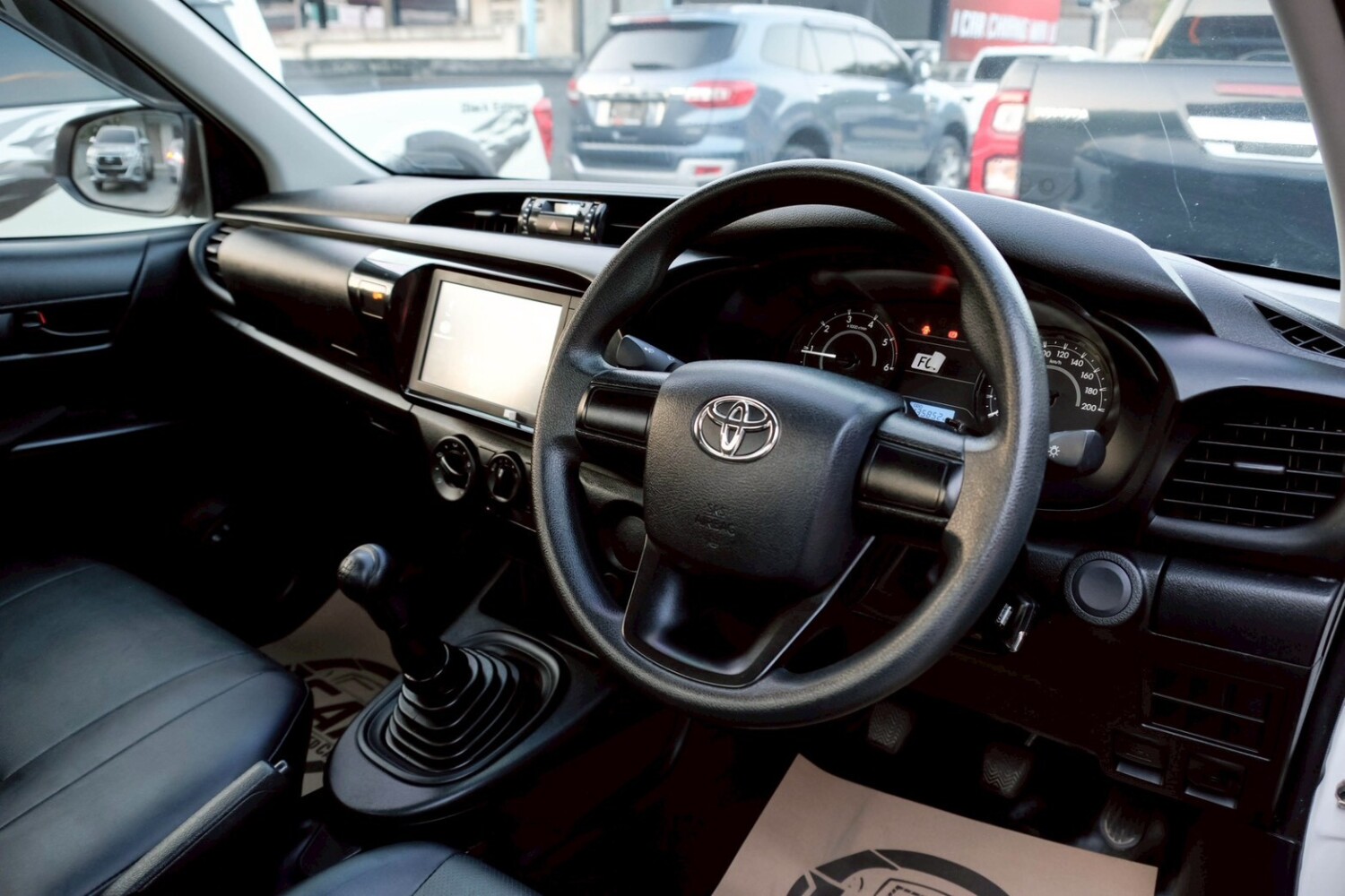 LINE_ALBUM_Revo 2.8 ตอนเดียว ปี20 จด 21 สีขาว ไมล์ 130,000 km_260212_9