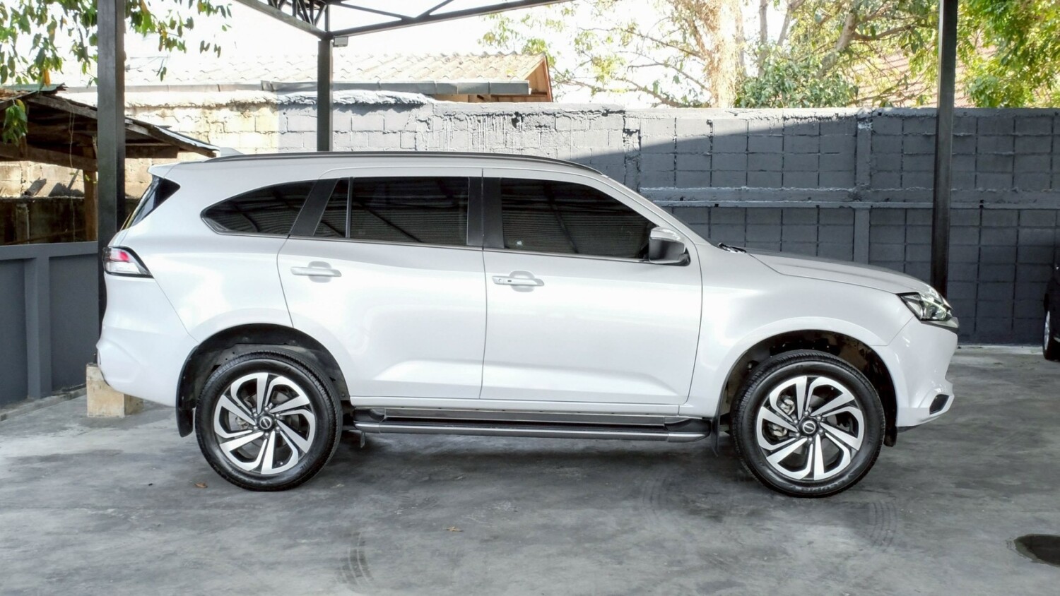 LINE_ALBUM_Mu-x 3.0 ultimate ปี20 สีขาว ไมล์ 96,000 km_260221_4