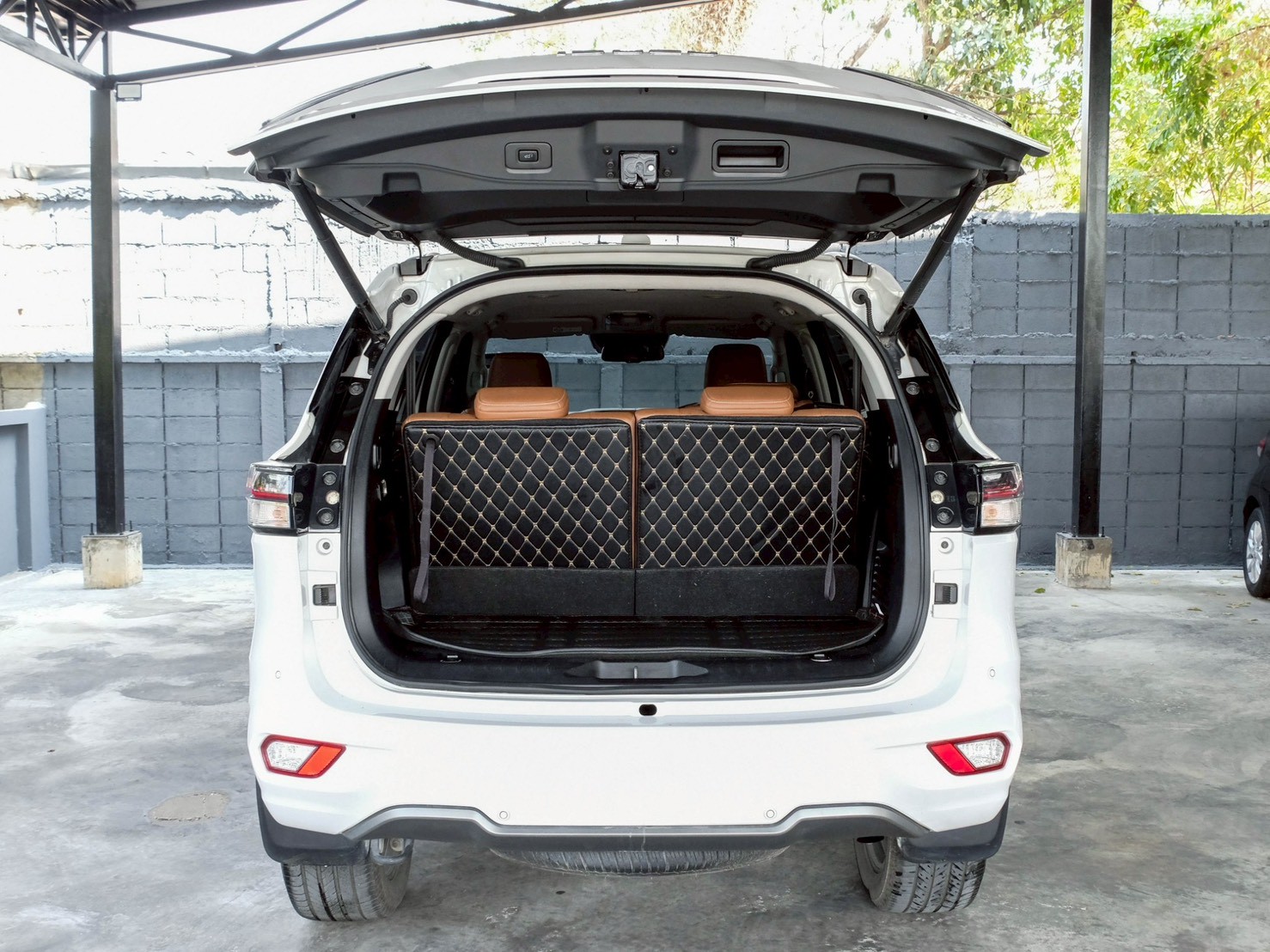 LINE_ALBUM_Mu-x 3.0 ultimate ปี20 สีขาว ไมล์ 96,000 km_260221_9