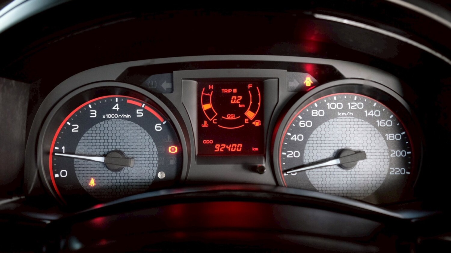 LINE_ALBUM_DMAX ตอนเดียว 1.9 ปี17 สีขาว ไมล์ 92,000km_260526_13