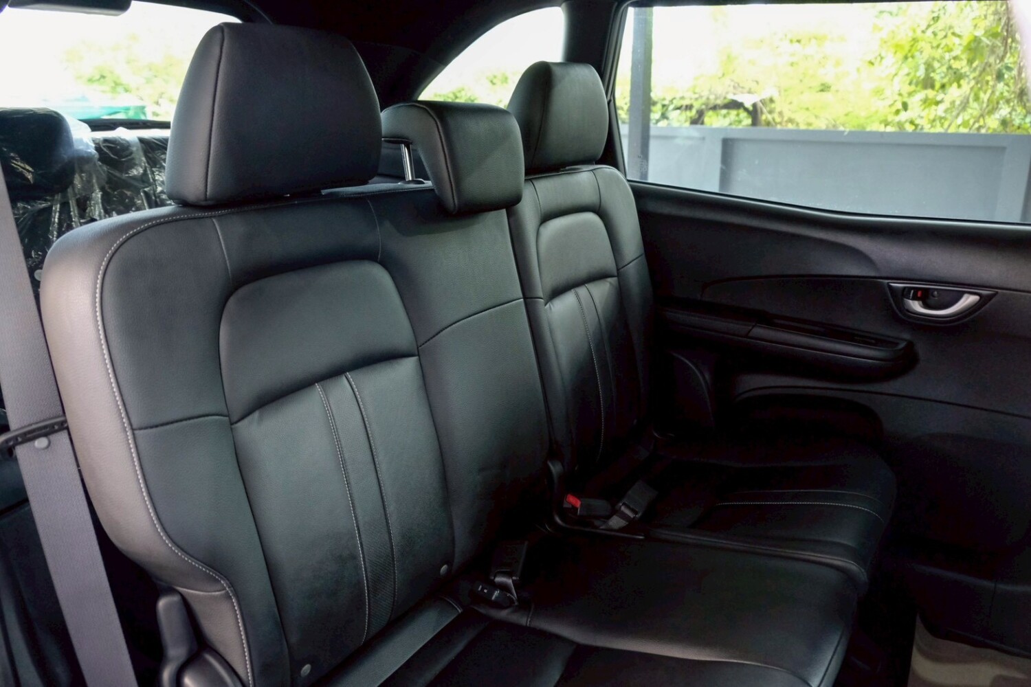 LINE_ALBUM_HONDA BRV 1.5 SV สีเทา ปี19 ไมล์ 39,000km_260521_12