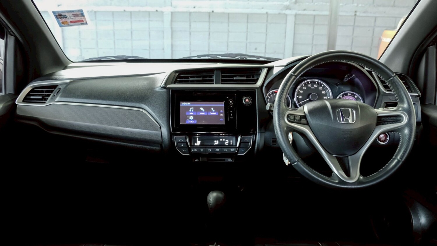 LINE_ALBUM_HONDA BRV 1.5 SV สีเทา ปี19 ไมล์ 39,000km_260521_15