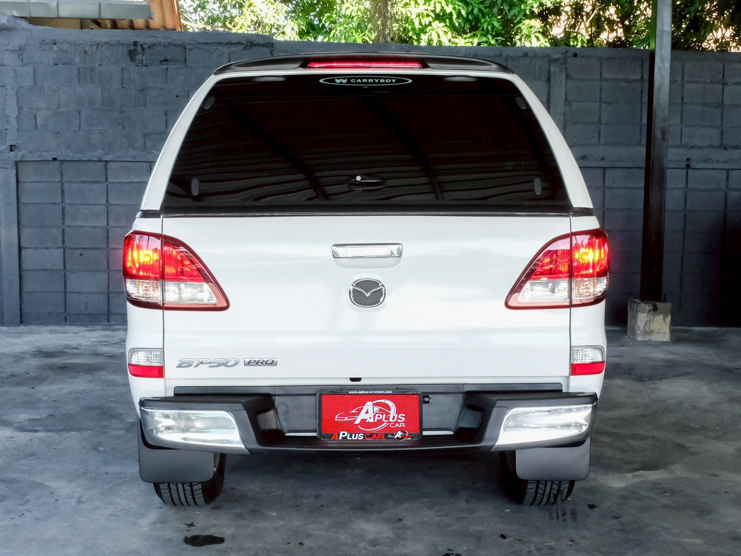 LINE_ALBUM_Mazda bt50 2.2 สีขาว thunder cab ปี20 จด 21 3700km_260518_7