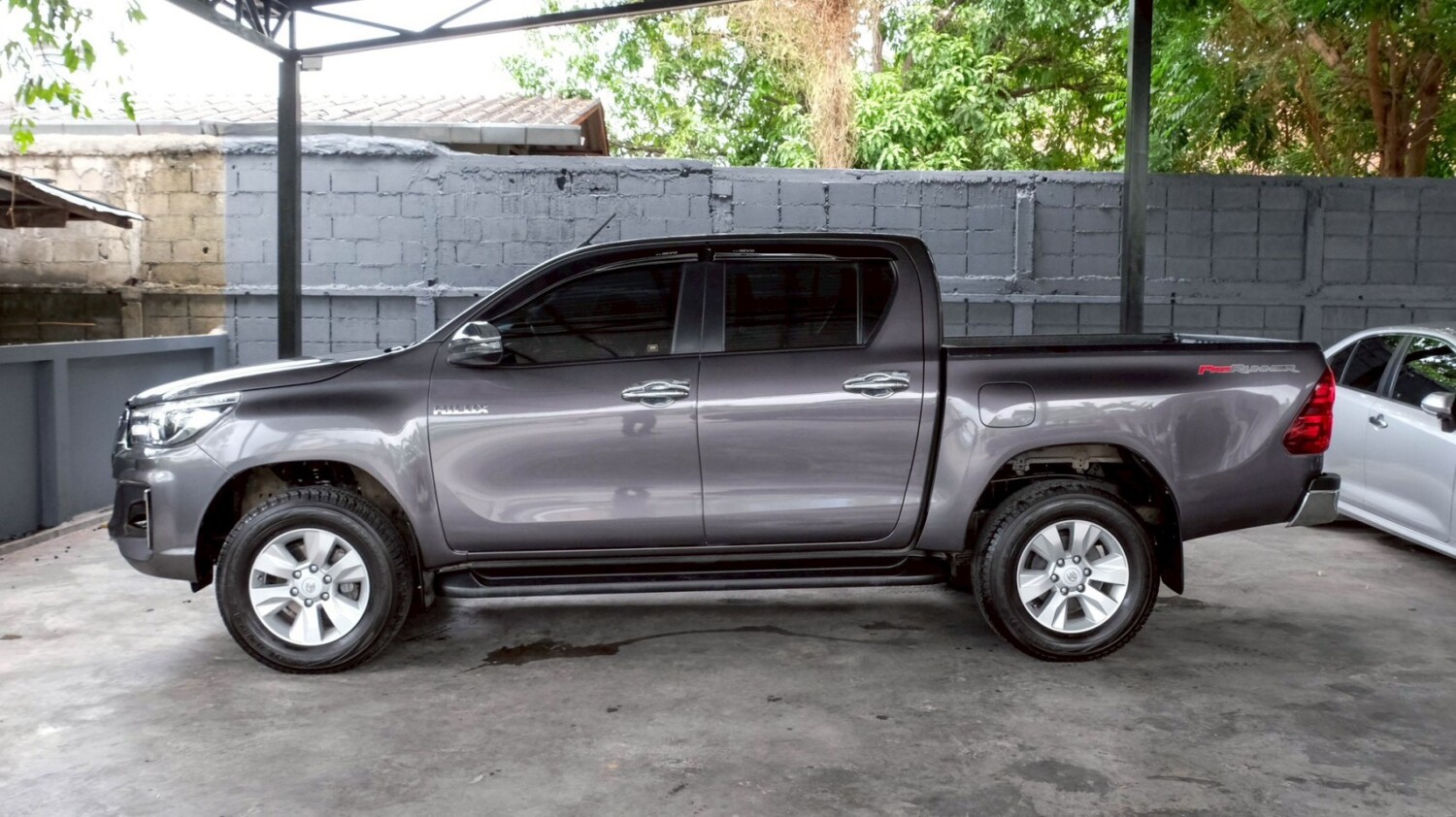 LINE_ALBUM_REVO 4DR ปี20(แท้) สีเทา E PLUS AUTO ไมล์ 60000km_260514_5