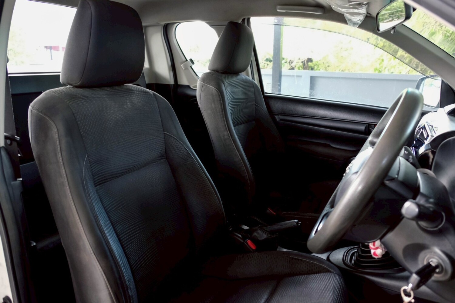LINE_ALBUM_Revo 2.4 cab ปี18 J สีขาว ล้อ TE37 ไมล์ 120000km_260507_10