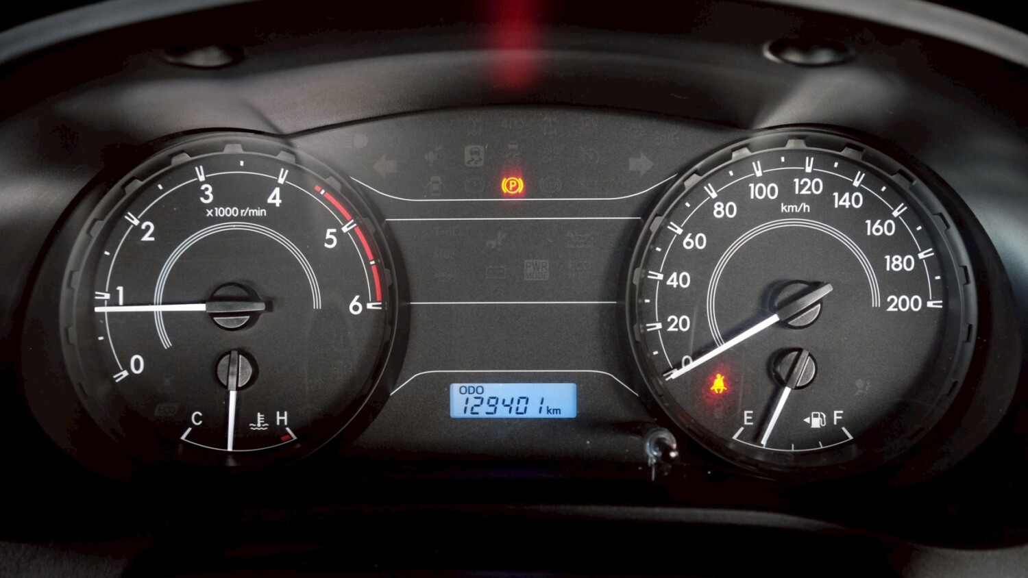 LINE_ALBUM_Revo 2.4 cab ปี18 J สีขาว ล้อ TE37 ไมล์ 120000km_260507_14