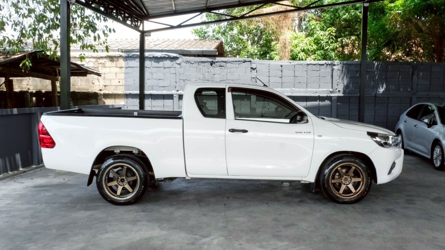 LINE_ALBUM_Revo 2.4 cab ปี18 J สีขาว ล้อ TE37 ไมล์ 120000km_260507_4