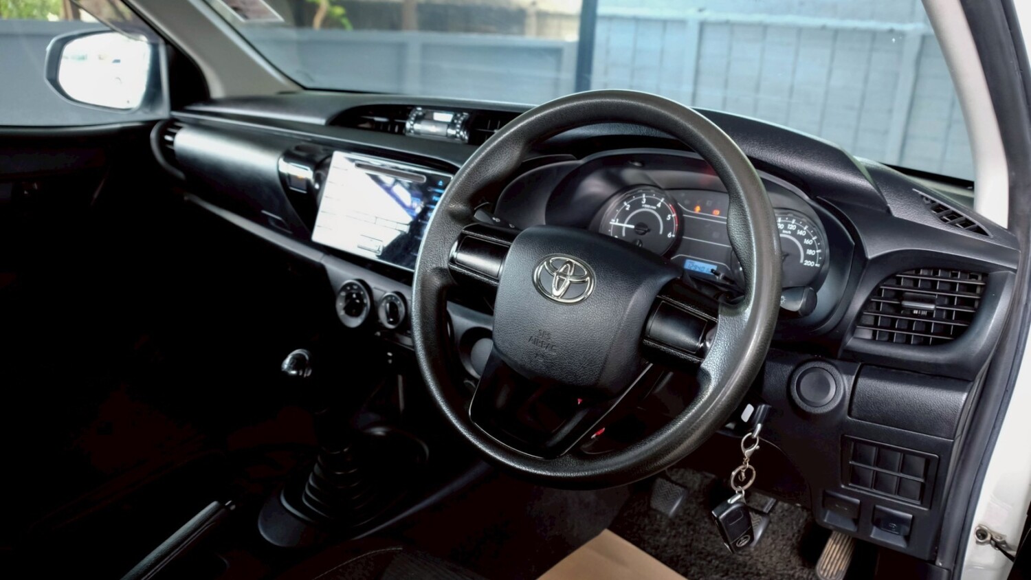 LINE_ALBUM_Revo 2.4 cab ปี18 J สีขาว ล้อ TE37 ไมล์ 120000km_260507_9