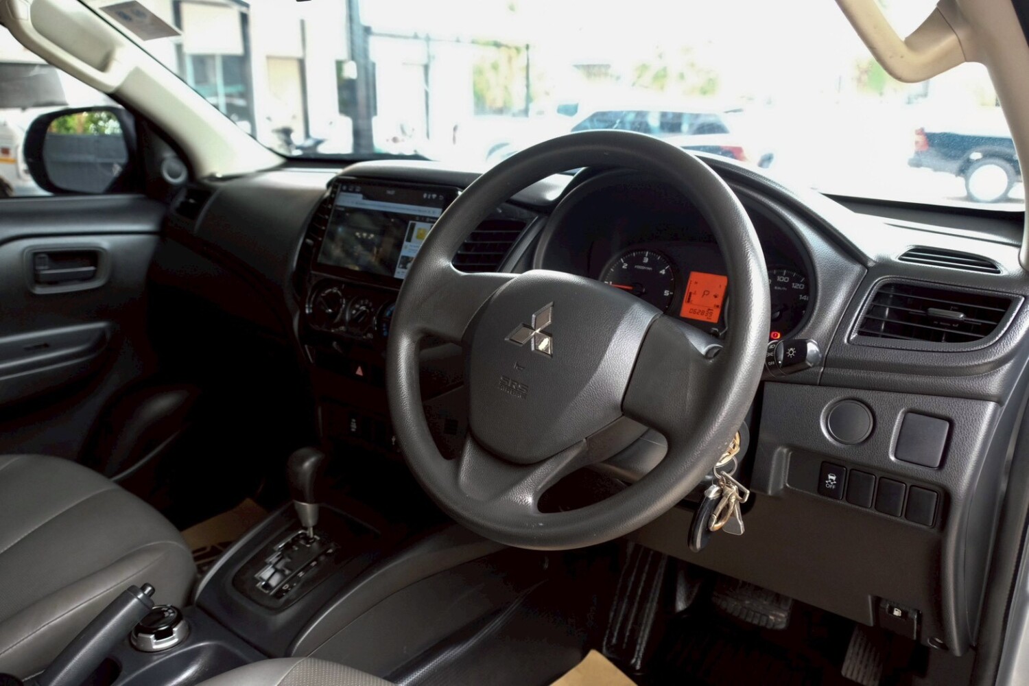 LINE_ALBUM_Triton ตอนเดียว auto 4wd ปี20 จด 21 สีบรอนซ์_260512_9