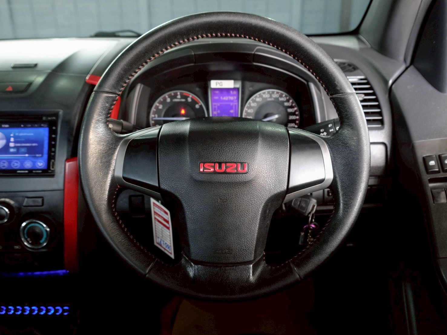 LINE_ALBUM_DMAX CAB 2.5 x series ปี14(แท้) สีขาว เกียร์ mt_260615_13