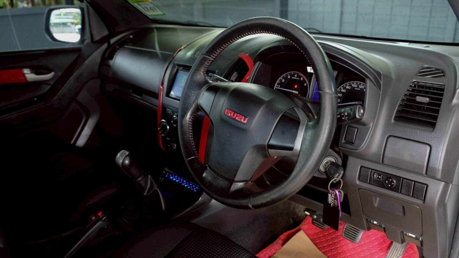LINE_ALBUM_DMAX CAB 2.5 x series ปี14(แท้) สีขาว เกียร์ mt_260615_9