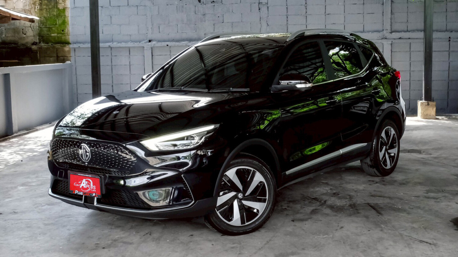 LINE_ALBUM_MG ZS EV ปี 23 จด 24 สีดำ X SUNROOF ไมล์24000km_260612_1