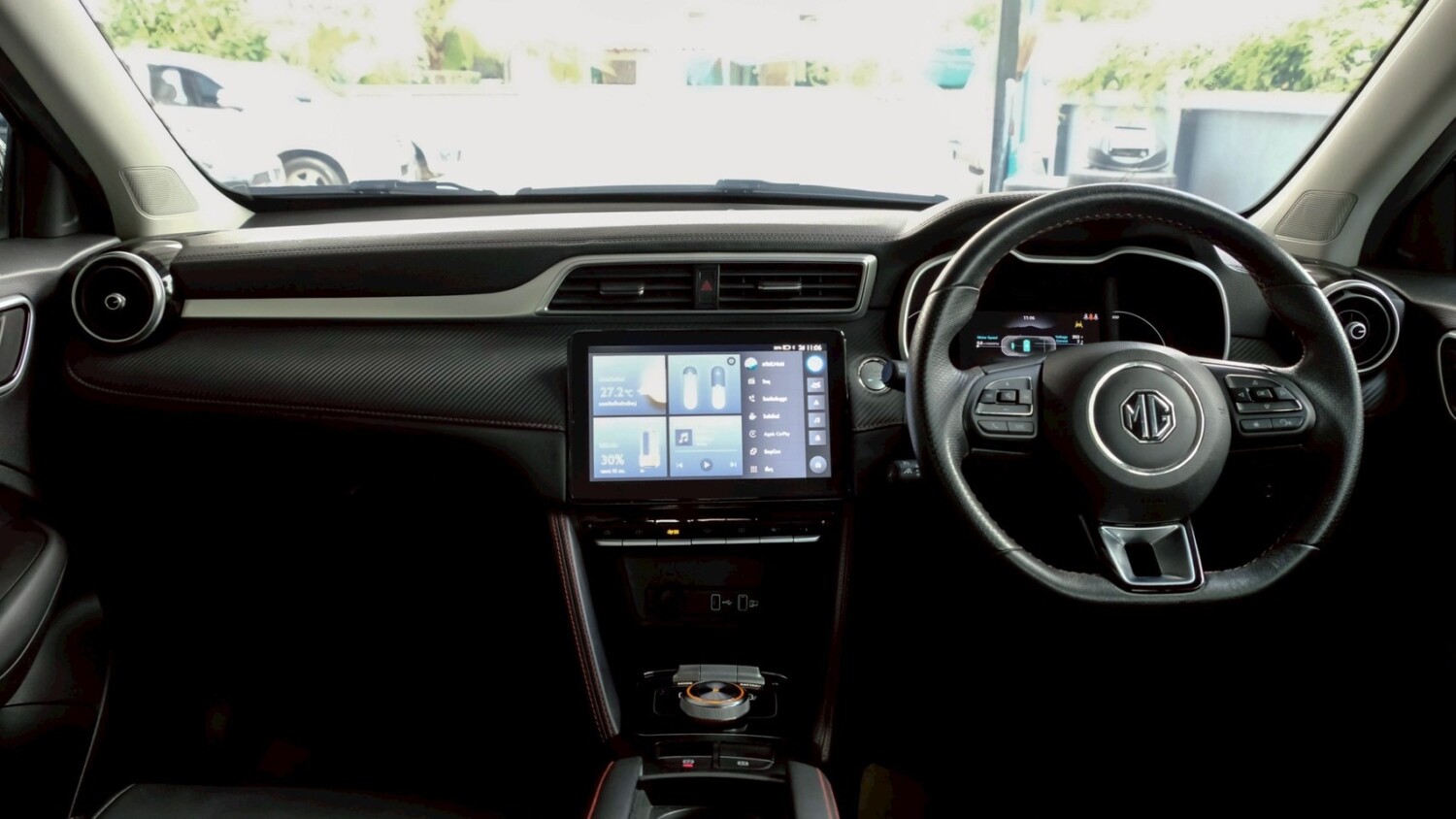 LINE_ALBUM_MG ZS EV ปี 23 จด 24 สีดำ X SUNROOF ไมล์24000km_260612_16