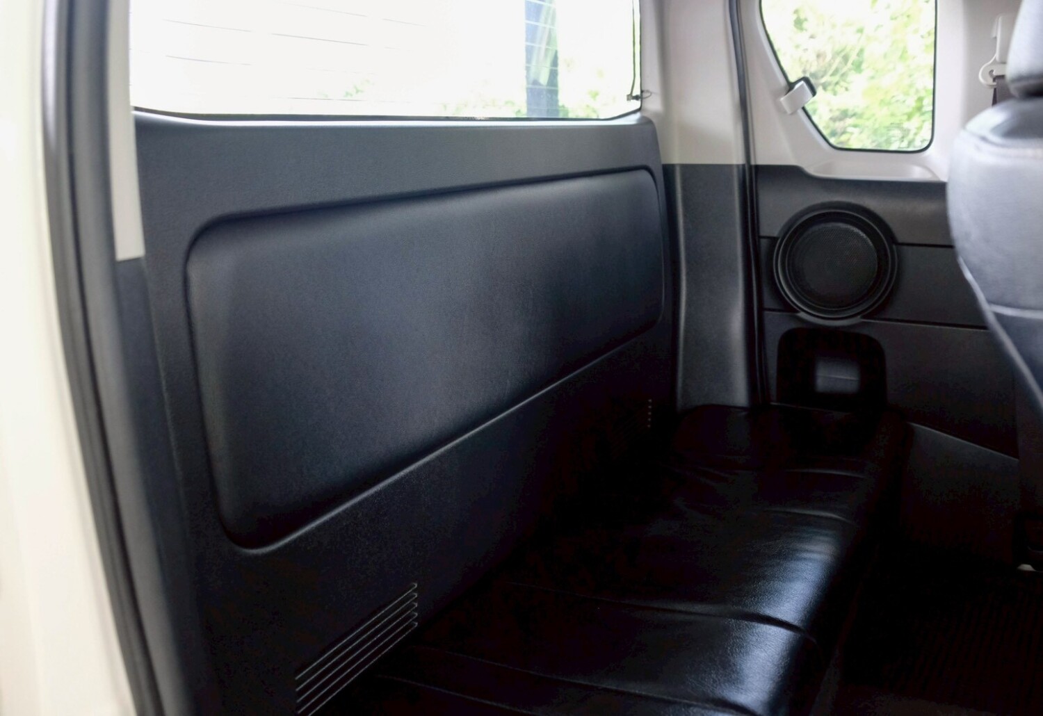 LINE_ALBUM_REVO 2.4 CAB ปี22 จด 23 PRERUNNER MID AUTO สีขาว_260613_11