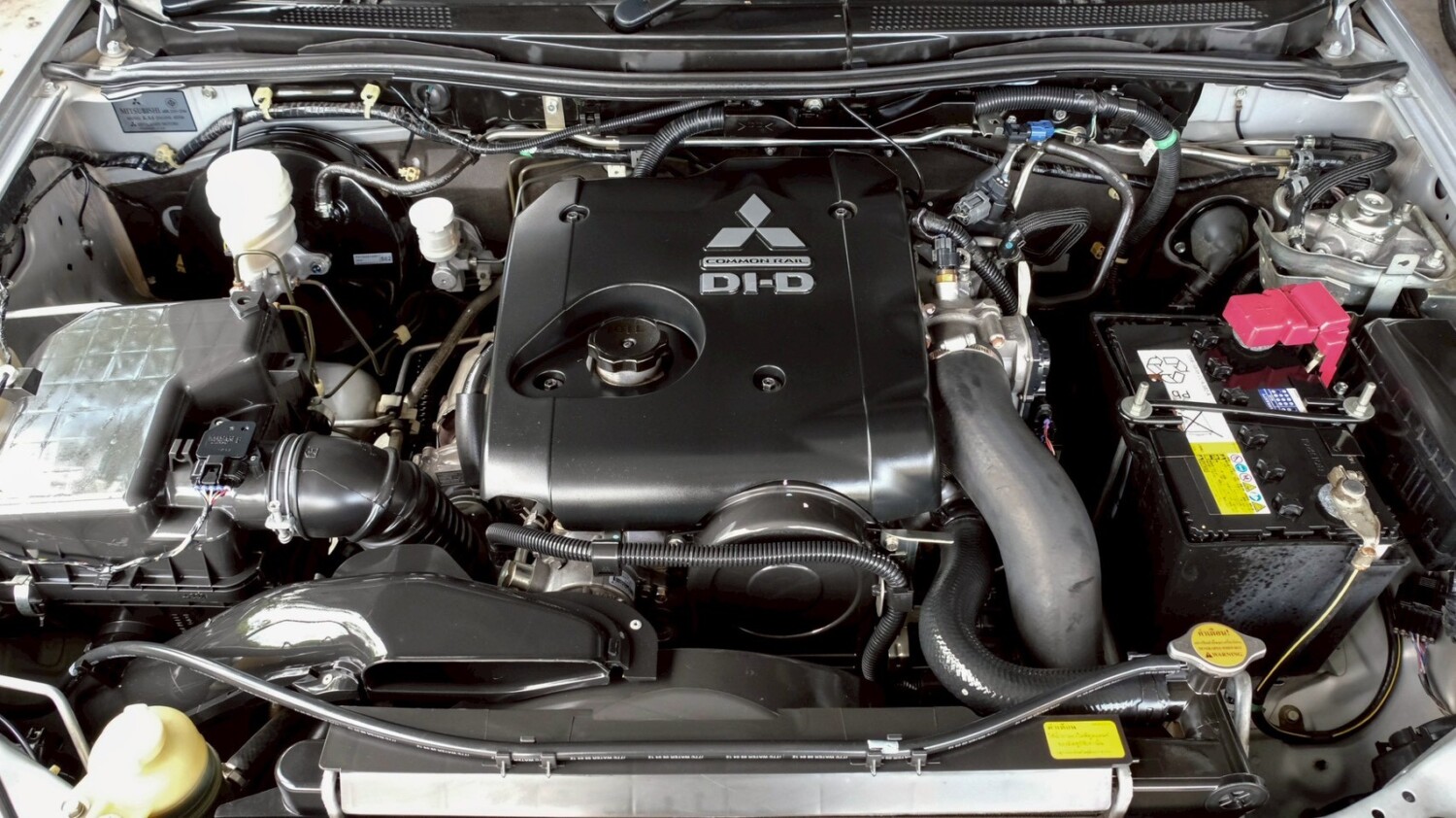 LINE_ALBUM_TRITON 2.5 GLS ปี12 4dr สีบรอนซ์ mt ไมล์ 130,000km_260612_16