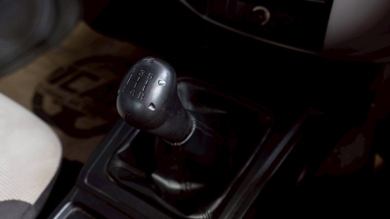 LINE_ALBUM_TRITON 2.5 GLS ปี12 4dr สีบรอนซ์ mt ไมล์ 130,000km_260612_17