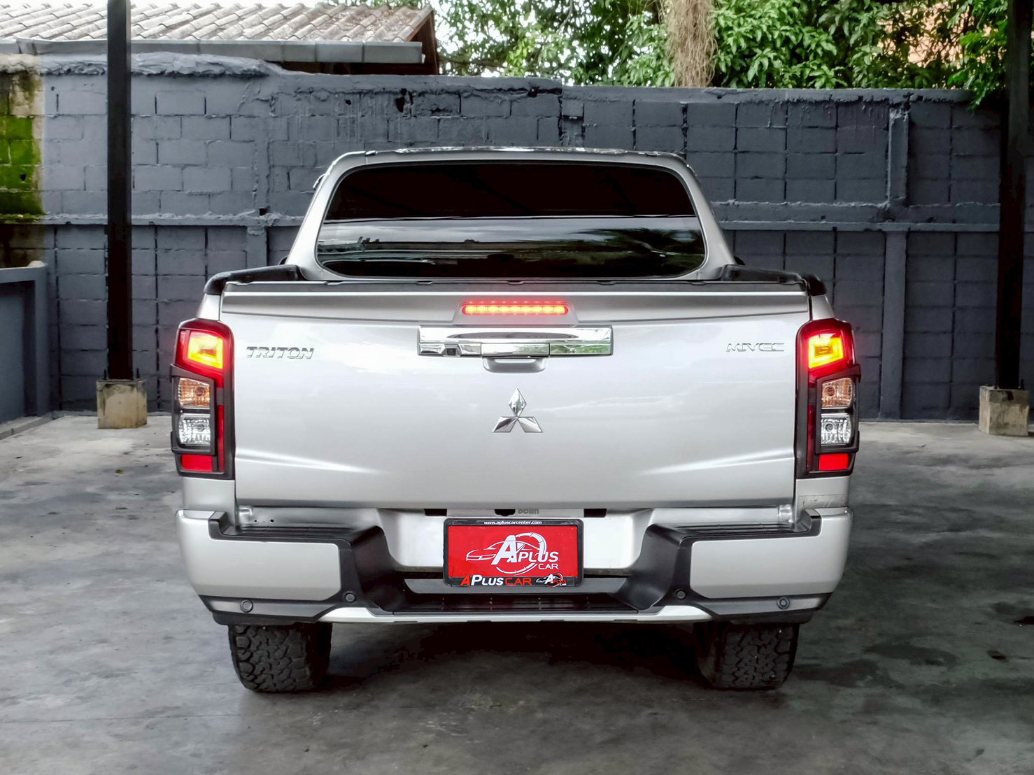 LINE_ALBUM_Triton2.4 4wd ปี19จด 20สีบรอนซ์ GT premium at 4dr_260617_7