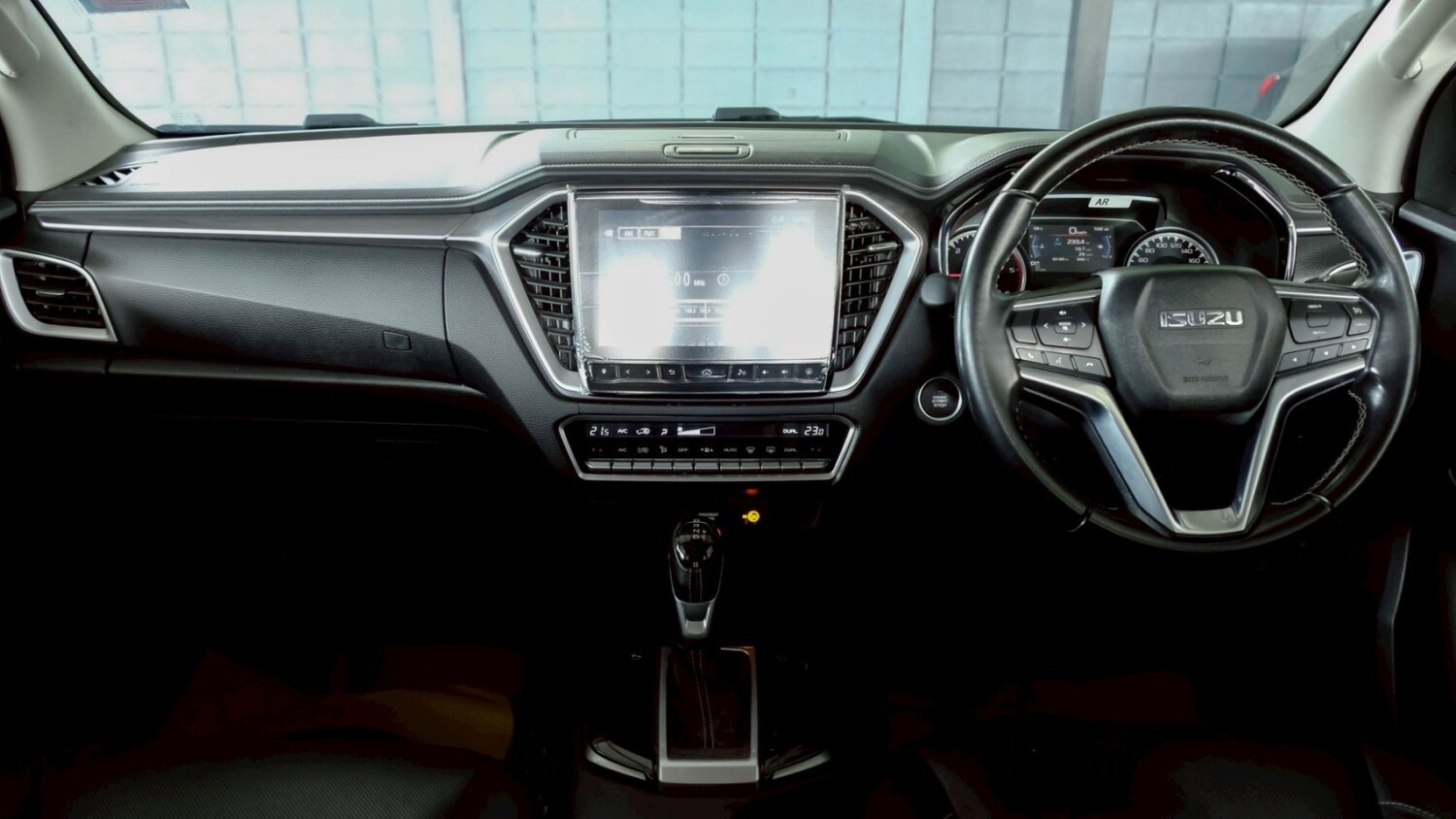 LINE_ALBUM_DMAX 1.9 HI-LANDER M ปี2020 สีบรอนซ์ 4dr auto_260702_12